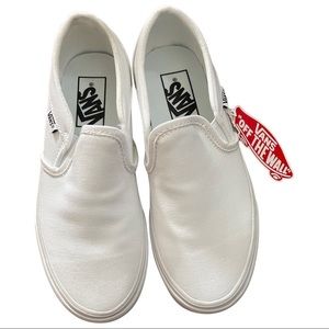 Vans Brand New in box, Size 6.0 W